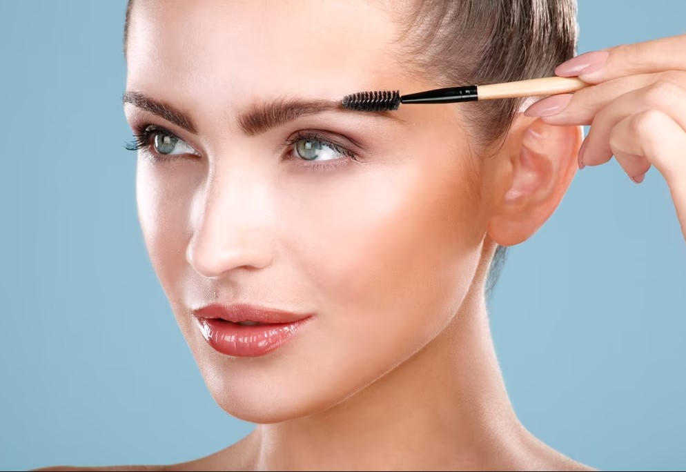 اصلاح تخصصی ابرو در کرج